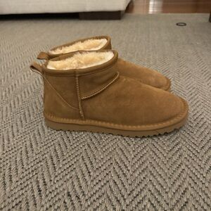 Ugg ultra mini